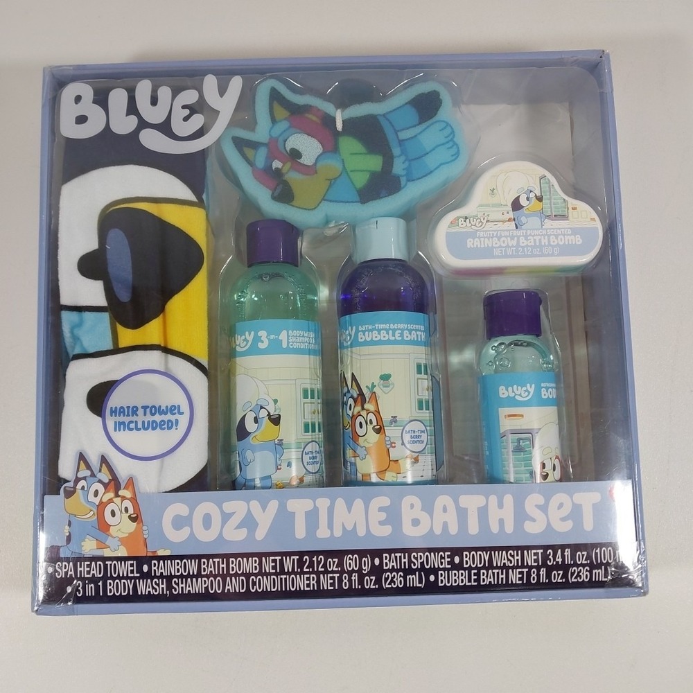 Bluey Cozy Time Bath Set 6 piece towel bathbomb confetti body wash bubble sponge